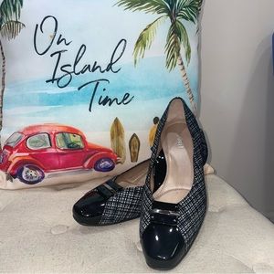 Beautifeel Black/White April Animal Print Leather Kitten Pumps Size 37